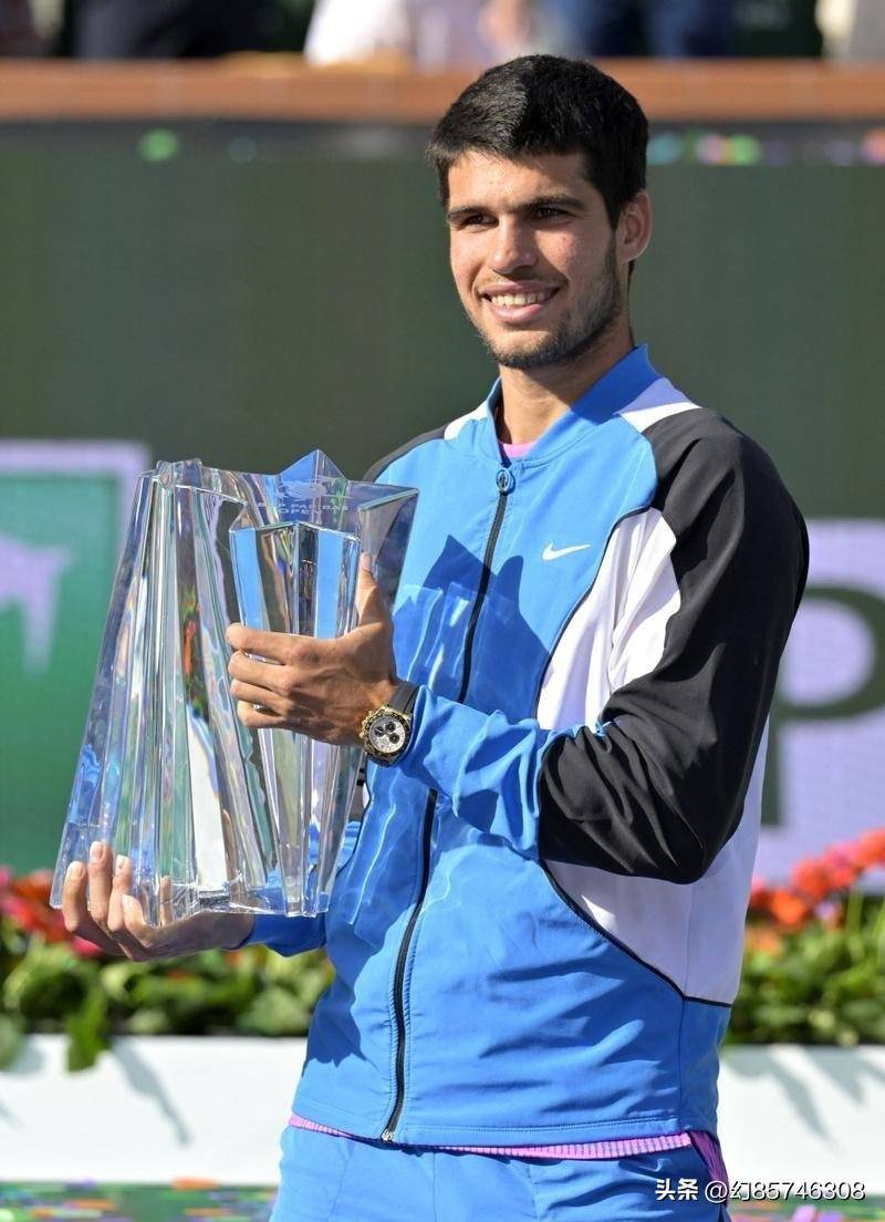 爱游戏手机版-包含纳达尔连续七场比赛得分超过比赛规则变更，美国队不断突破！上演精彩一战的词条