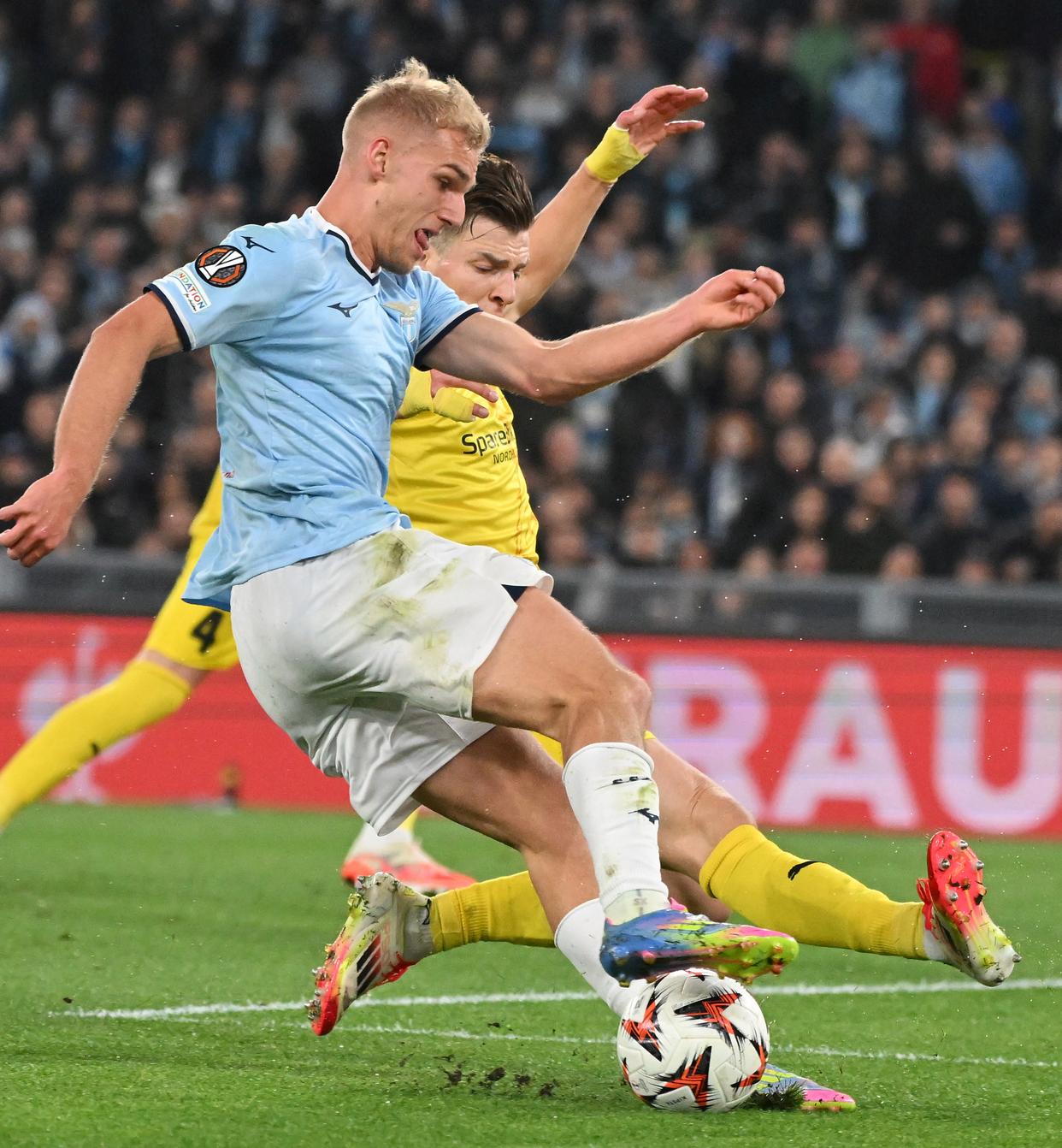 刚刚！今夜亚特兰大备战葡超今夜拉齐奥迎来里程碑，窗口期切尔西完成体检——欧联节点到来的简单介绍