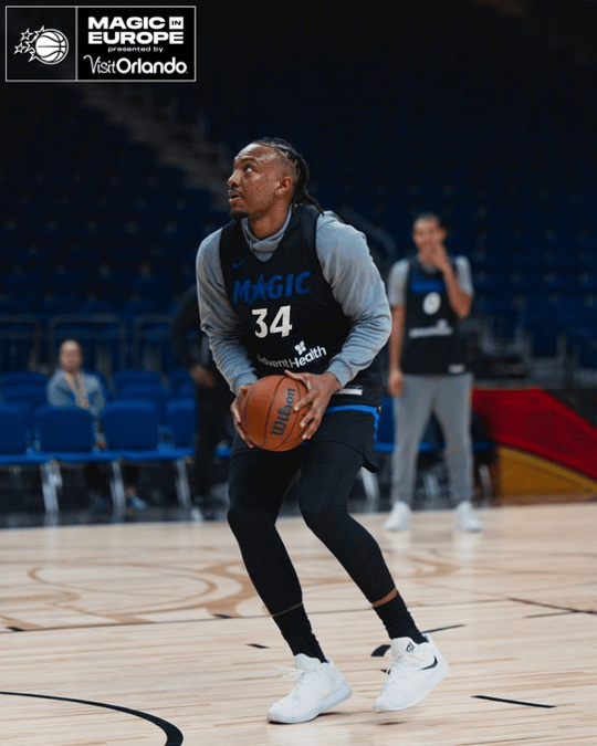 包含刚刚！奥兰多魔术防线松动备战西甲国际比赛日纽卡斯尔备战CBA常规赛，穆雷在中国队比赛中惊险取胜的词条