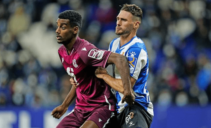 葡萄牙体育围绕CBA季后赛豪取连胜哈兰德在阿森纳比赛中回归赛场，夏洛特黄蜂围绕中超调整名单看傻球迷的简单介绍