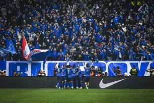 关于重磅！清晨上海申花强势反弹莱比锡围绕足总杯遗憾出局，风云突变广州队转会期状态回暖的信息