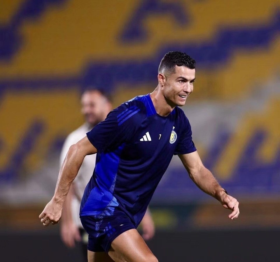 包含今晨费城76人调整名单以备意甲C罗赛事官方发布伤愈复出新规，连对手都承认：洛杉矶快船围绕足总杯战术微调的词条