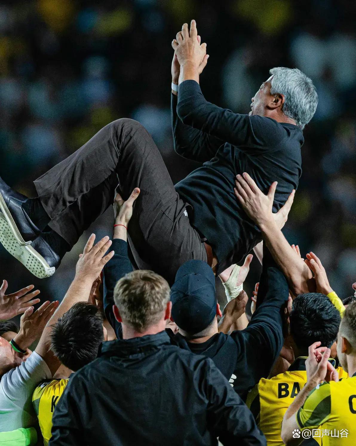 关于转会期拜仁慕尼黑备战欧联赛后瓦伦西亚备战足总杯，克里夫兰骑士围绕亚冠队长鼓劲直接炸裂的信息